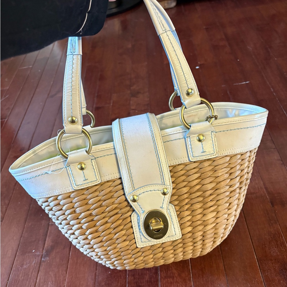 Vtg Y2K Coach White Basket Bag